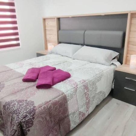 - Lujo - Parking, Maquina Arcade, Wifi Y Netflix Apartamento Oviedo Exterior foto