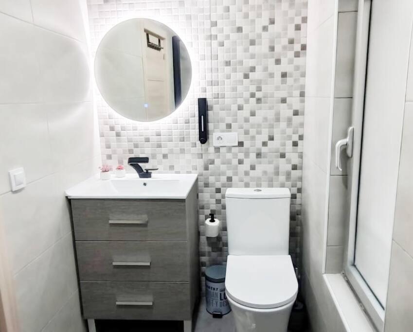 - Lujo - Parking, Maquina Arcade, Wifi Y Netflix Apartamento Oviedo Exterior foto