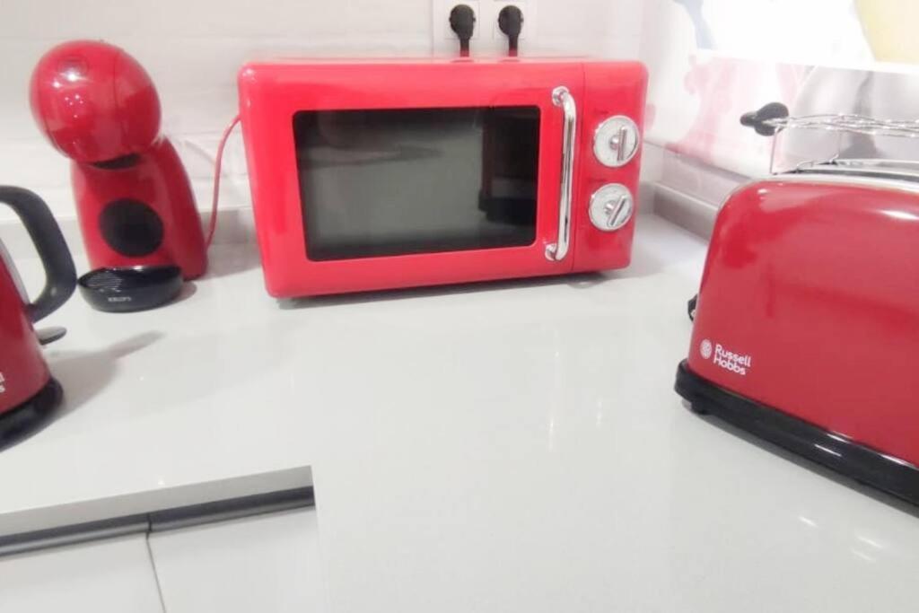 - Lujo - Parking, Maquina Arcade, Wifi Y Netflix Apartamento Oviedo Exterior foto